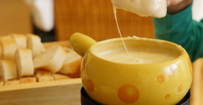 Savoyarde, bourguignonne, bressane, japonaise… découvrez les meilleures  recettes de fondues ! - Cuisine Actuelle