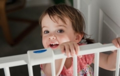 Les meilleures barrières d’escalier pour bébés et enfants
