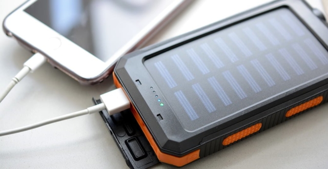 Les meilleures batteries externes solaires