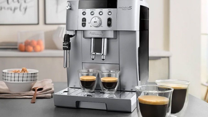 Guide : Quelles sont les meilleures cafetières automatiques avec broyeur ?  Janvier 2024 - Les Numériques