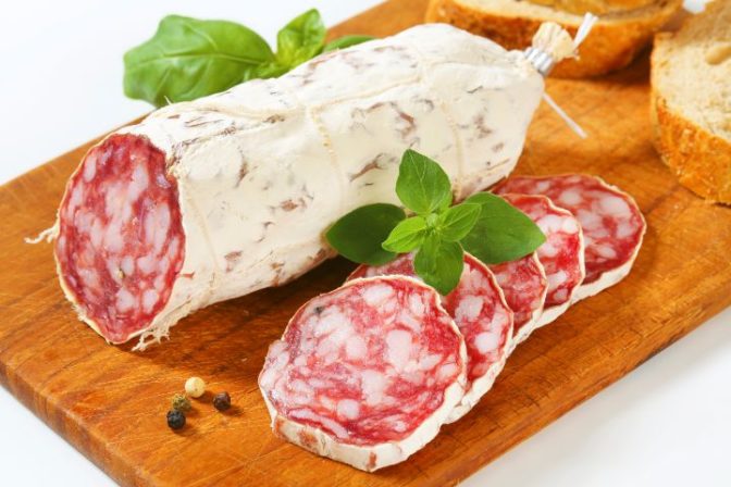 saucisson-sec-halal-fait-maison-ventana-blog