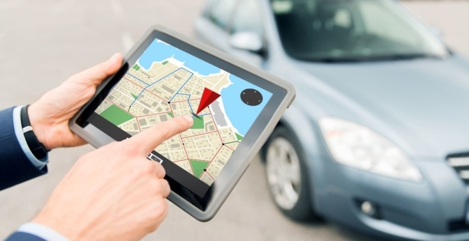 Les meilleurs traceurs GPS pour voiture