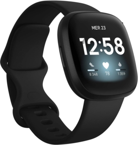  - Fitbit Versa 3 tracker fitness