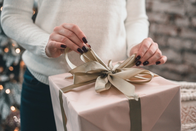 45 idées de cadeaux de Noël pour belle-mère