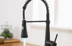 robinet de cuisine - Robinet de cuisine LED avec ressort en spirale noir Timaco