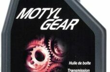 huile de boîte de vitesse	 - Motul Motyl Gear 75W85