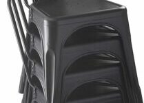 Amazon Basics - Lot de 4 chaises en métal noires pour salle à manger