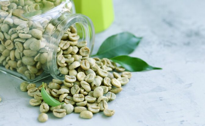 Café en grain décaféiné par processus naturel