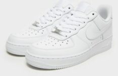 <strong>Nike Air Force One LE</strong>
