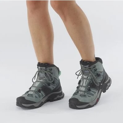 chaussures de sport pour femme - Salomon Quest 4 GTX