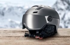 Les meilleurs casques de ski avec visière photochromique