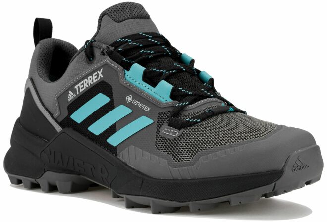 chaussures de marche active - Adidas Terrex Swift R3 Gore-Tex 