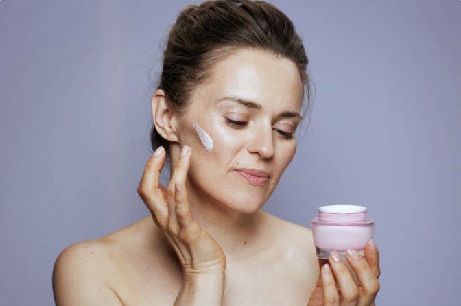 Les meilleurs soins visage pour peau mature