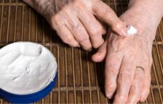 Les meilleures crèmes pour épaissir la peau