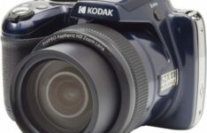 Kodak PixPro AZ528 