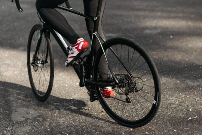 Les meilleurs pneus vélo de route anti-crevaison