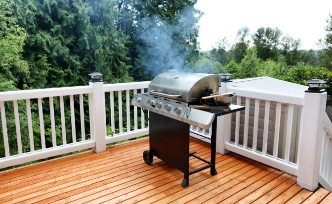 Le combiné barbecue plancha sur chariot