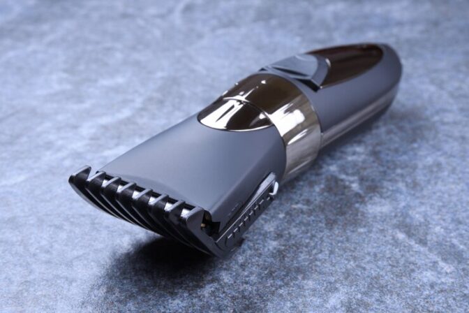 Tondeuses de précision pour barbe courte