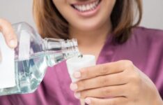 Les meilleurs bains de bouche antiseptiques